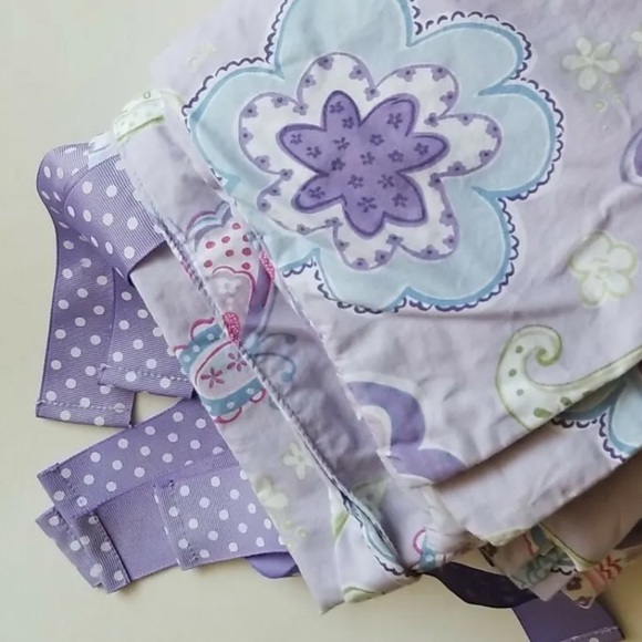 Pottery Barn Kids SAMANTHA Twin
Duvet Cover Lavender - Picture 4 of 7